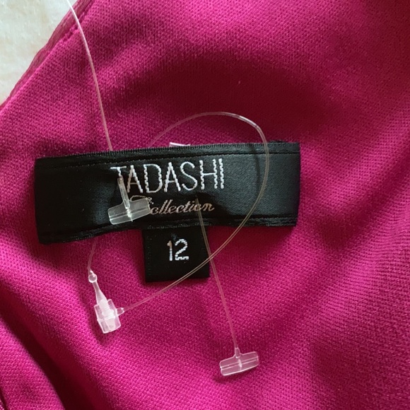 Tadashi Shoji gown in the color of the year 2023 -Ready for the “ Barbie Party”! - Picture 9 of 11